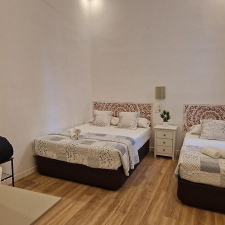 Hostal Andrea Sol Madrid Exterior foto